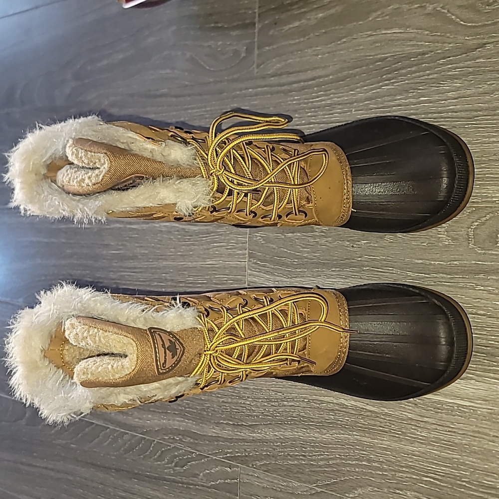 Canadiana Winter Boots
